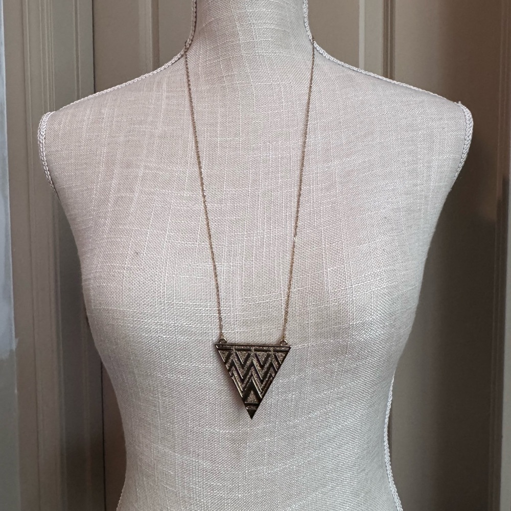 House of Harlow 1960 Textured Gold Geometric Triangle Pendant Necklace